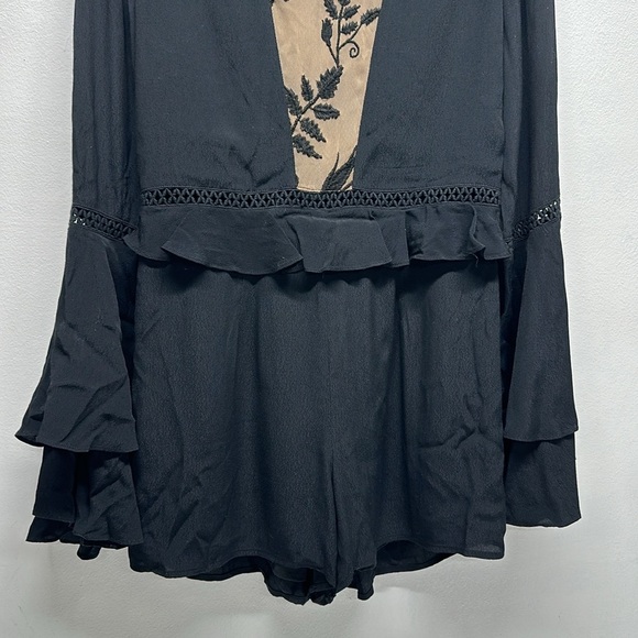 For Love & Lemons Emilia Romper Jumpsuit Shorts Long Sleeve Floral  Black Medium - Picture 4 of 7